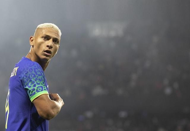 Imagem da noticia Richarlison ironiza ranking com Pelé em quarto: "Essas revistas não sabem de futebol"