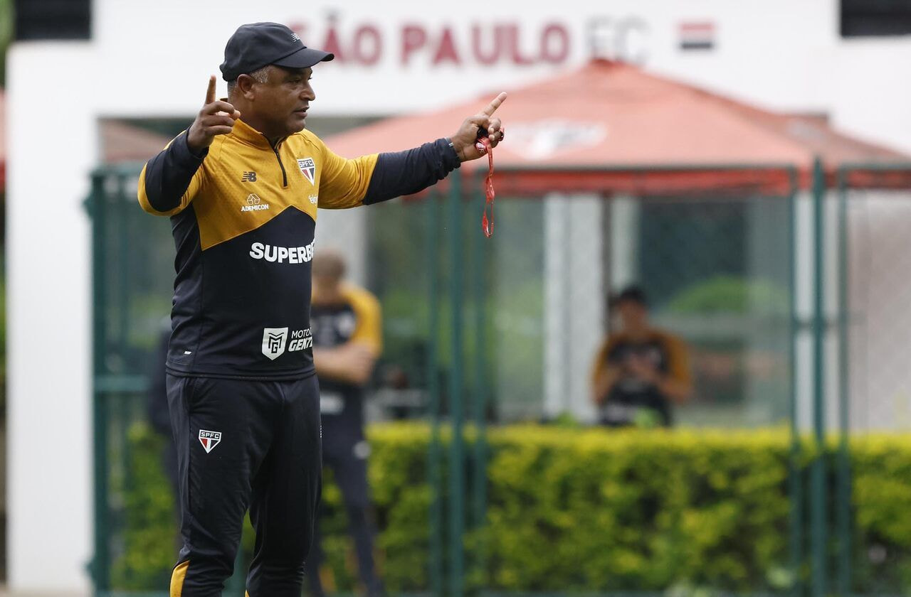 Imagem da noticia São Paulo reduz drasticamente gastos com comissão técnica após troca no comando
