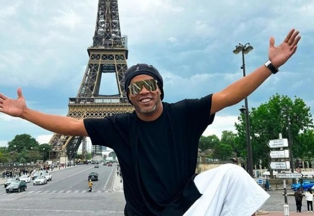 Imagem da noticia Ronaldinho diz que gostaria de ter jogado no Corinthians: "Mexeria comigo"