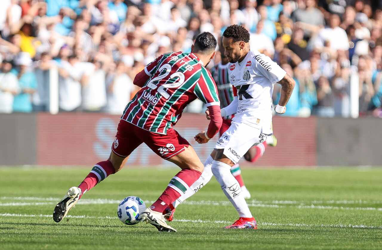 Imagem da noticia Santos encara o Fluminense tentando encerrar fim de jejum no confronto