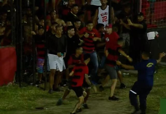 Imagem da noticia STJD declara Vasco vencedor e pune Sport com perda de oito mandos de campo
