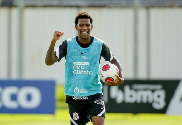 Imagem da noticia Santos anuncia Gil, ex-Corinthians, para reforçar defesa em 2024