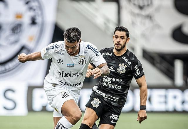 Imagem da noticia Santos x Corinthians: onde assistir, escalações e desfalques
