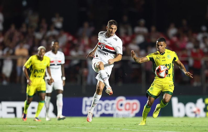 Imagem da noticia São Paulo x Mirassol: prováveis escalações, onde assistir ao vivo e horário