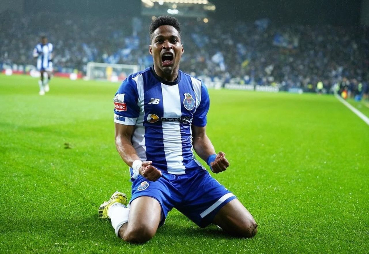 Imagem da noticia São Paulo busca acordo com Porto para contar com Wendell já em janeiro