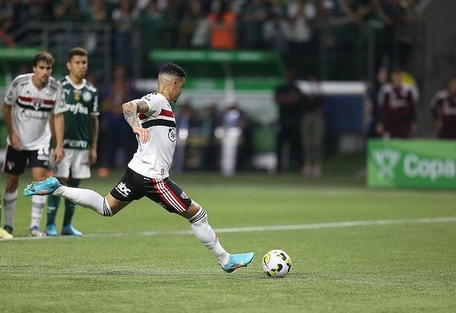 Imagem da noticia São Paulo elimina Palmeiras nos pênaltis e avança às quartas da Copa do Brasil