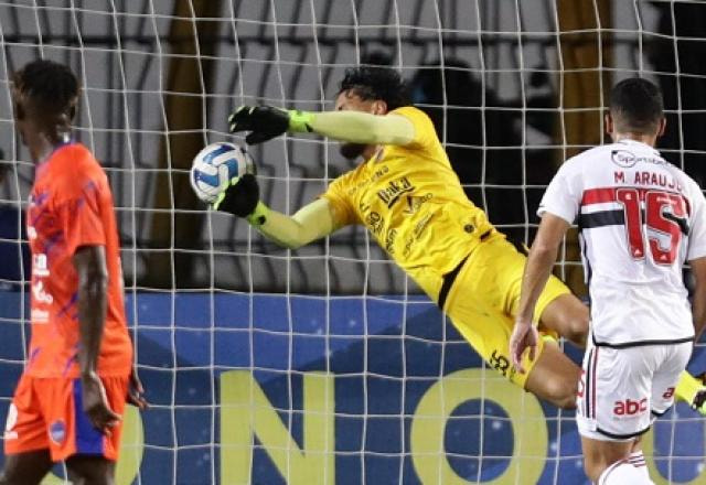 Imagem da noticia São Paulo vence Puerto Cabello e dispara na liderança do grupo na Sul-Americana