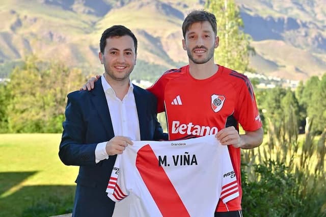 Ex-jogadores de Flamengo e Palmeiras falham em derrota do River Plate Ex-jogadores de Flamengo e Palmeiras falham em derrota do River Plate