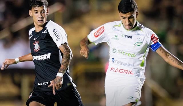 Corinthians decepciona e fica no empate com a Luverdense Corinthians decepciona e fica no empate com a Luverdense