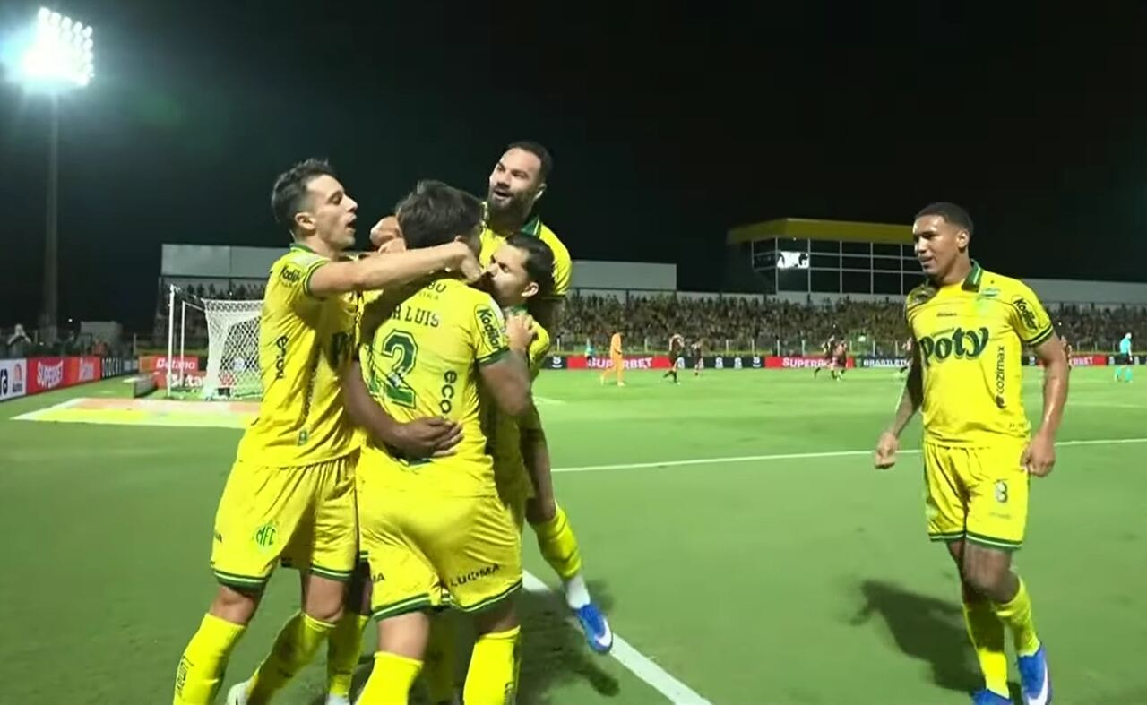 Imagem da noticia Corinthians joga mal, perde para o Mirassol e volta ao Z4 do Brasileirão