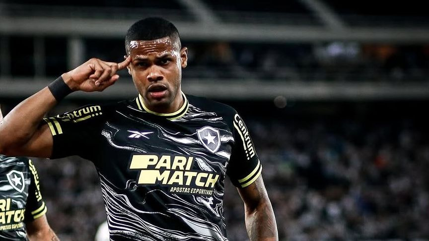 Imagem da noticia Botafogo acerta venda de Junior Santos ao Atlético-MG por R$ 48 milhões