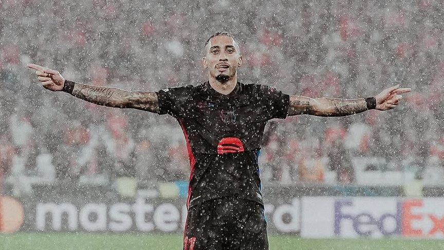 Imagem da noticia Jornal coloca Raphinha como “candidato à Bola de Ouro”