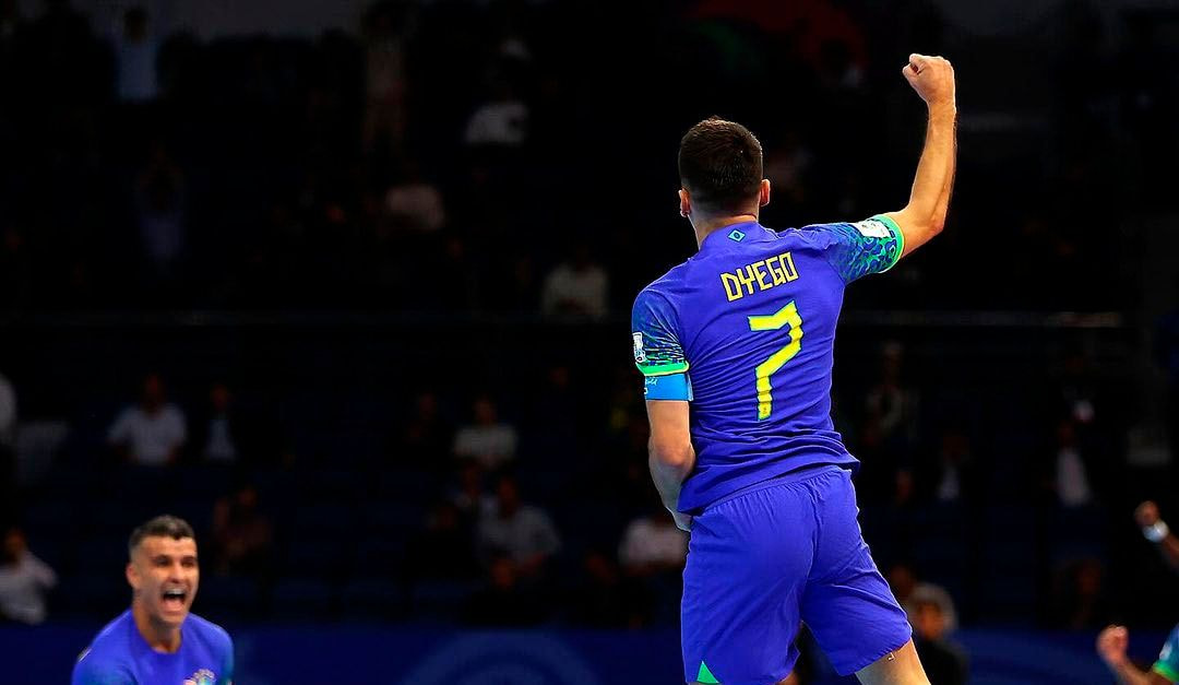 Imagem da noticia Brasil vence Ucrânia e volta à final da Copa do Mundo de Futsal após 12 anos