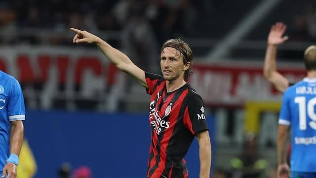Atacante do Milan revela presente de Modric para jogadores Atacante do Milan revela presente de Modric para jogadores
