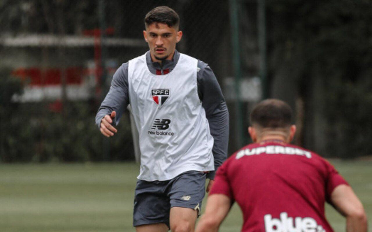 Imagem da noticia Pablo Maia sofre fraturas em treino do São Paulo e será operado