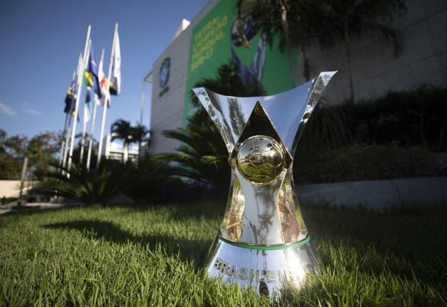 Imagem da noticia Clubes brasileiros se espelham na Premier League e fazem exigências para criação da Liga