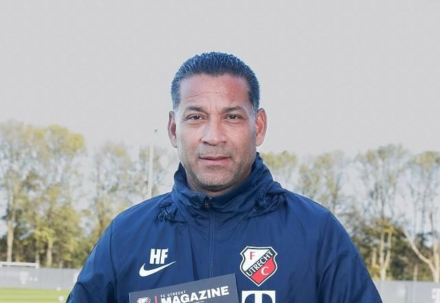 Imagem da noticia Técnico de time holandês pede demissão após agredir jogador