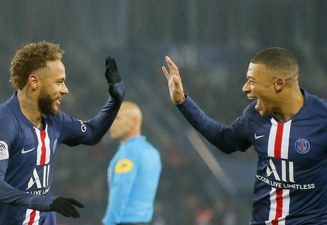 Imagem da noticia Técnico do PSG garante que "não há desconforto" entre Neymar e Mbappé
