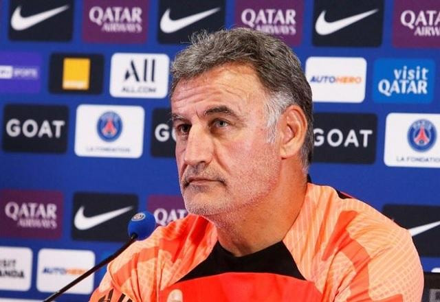Imagem da noticia Técnico do PSG minimiza polêmicas: "Não nos beijamos todo dia, mas estamos bem"
