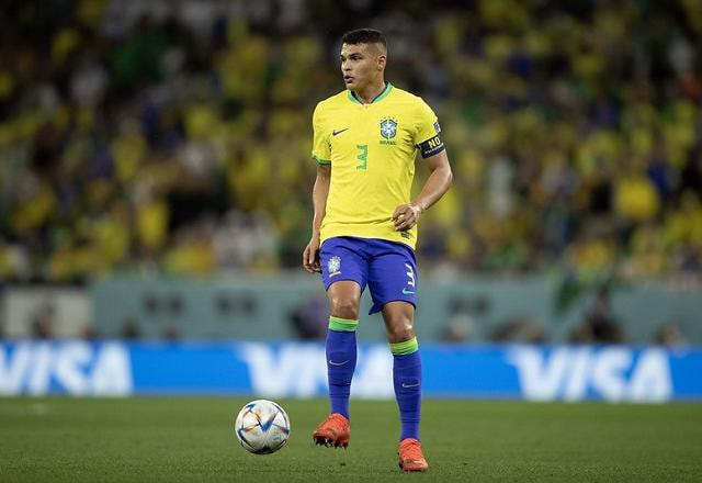 Imagem da noticia Capitão da seleção brasileira, Thiago Silva diz: "A vida precisa seguir"