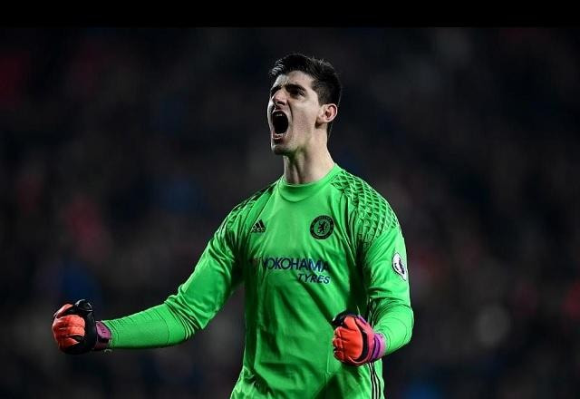 Imagem da noticia Relembre cinco jogadores que atuaram por Chelsea e Real Madrid