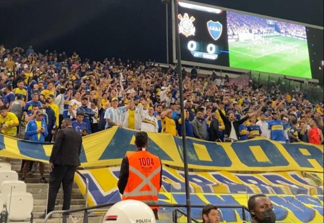 Imagem da noticia Torcedores do Boca Juniors são detidos por gestos de macaco e saudação nazista