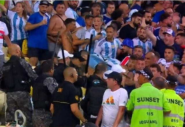 Imagem da noticia Torcedores de Brasil e Argentina entram em confronto no Maracanã
