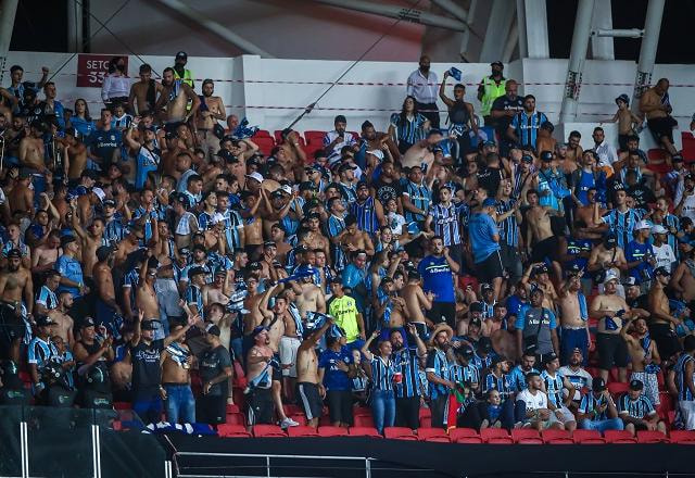 Imagem da noticia Em nota, Grêmio condena cântico racista de torcida no Gre-Nal