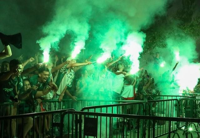 Imagem da noticia Torcida do Palmeiras planeja "aeroporco" para incentivar time antes do Mundial