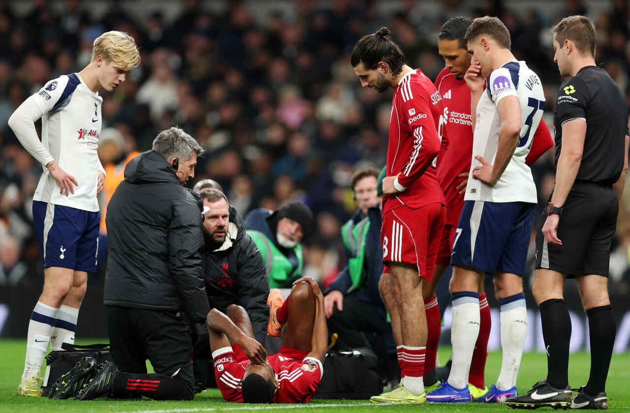 Imagem da noticia Contratação mais cara do Liverpool, Isak fratura tornozelo e passa por cirurgia