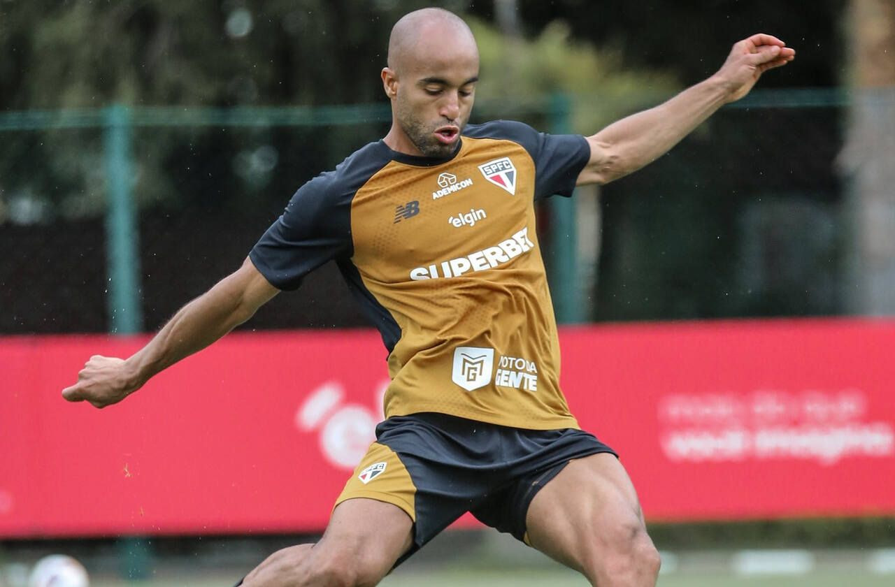 Imagem da noticia Alisson volta a treinar e São Paulo encerra preparação para o clássico