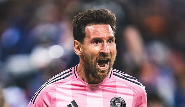 Lenda do Real Madrid "escanteia" Cristiano Ronaldo e define Messi como maior da história Lenda do Real Madrid "escanteia" Cristiano Ronaldo e define Messi como maior da história