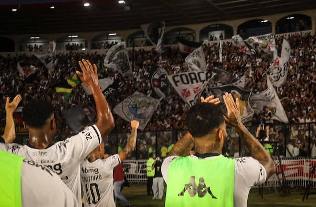 Torcida do Vasco esgota ingressos para duelo contra o São Paulo pelo Brasileirão Torcida do Vasco esgota ingressos para duelo contra o São Paulo pelo Brasileirão