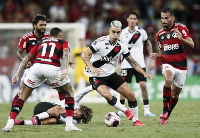 Imagem da noticia Vasco x Flamengo: escalações, arbitragem e desfalques da semifinal do Carioca