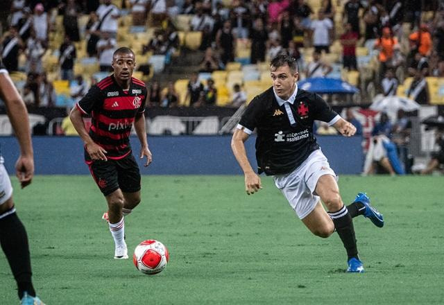 Imagem da noticia Gabigol perde pênalti, e Vasco empata com Flamengo no Maracanã