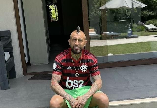 Imagem da noticia "Meu objetivo é muito claro: ganhar tudo com o Flamengo", diz Vidal