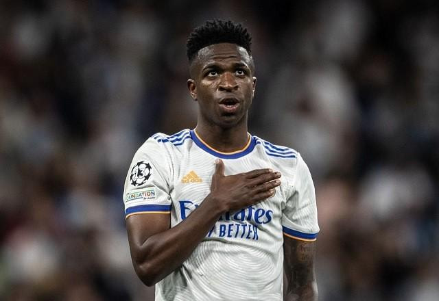 Imagem da noticia Vini Jr deve renovar com Real Madrid pelo triplo do salário atual, diz jornal