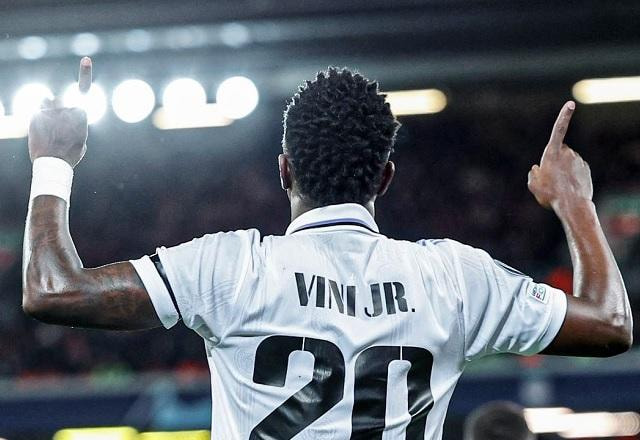 Imagem da noticia "Vini Jr é o jogador mais decisivo do futebol mundial", diz Ancelotti