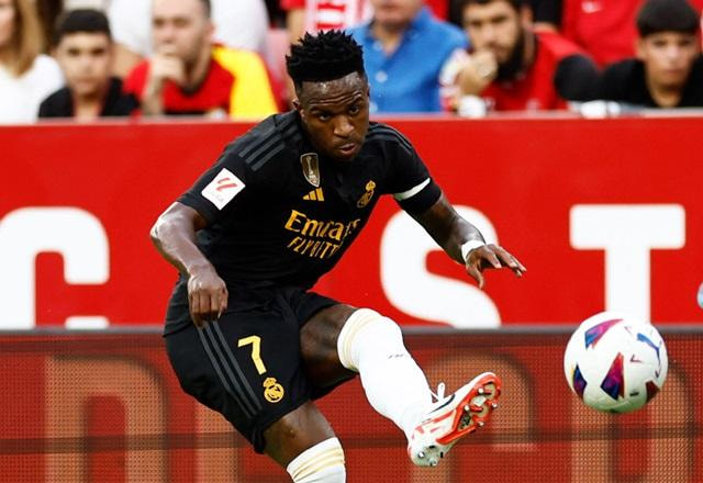 Imagem da noticia Sevilla expulsa torcedor de estádio contra Real Madrid por racismo
