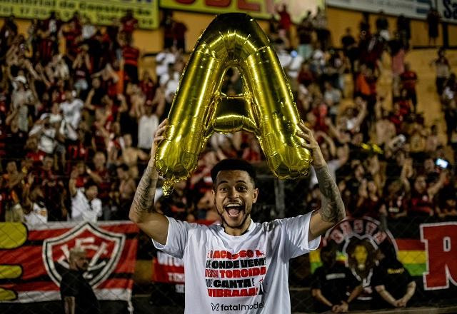 Imagem da noticia Vitória conquista título inédito da Série B sem entrar em campo