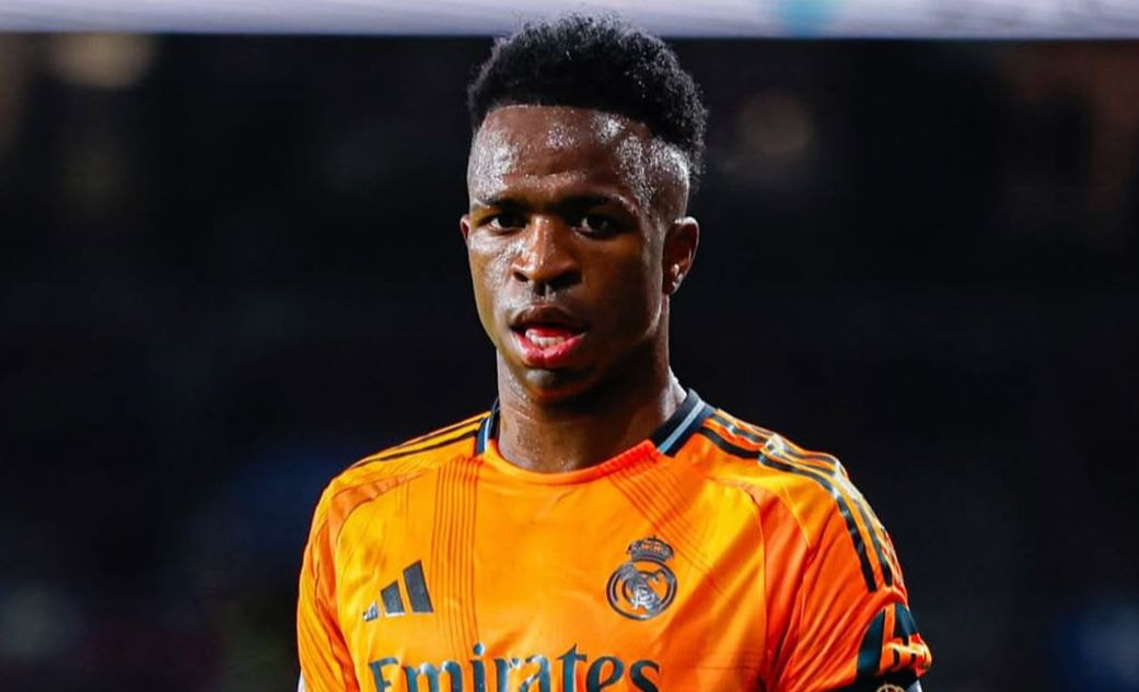Imagem da noticia Ídolo do Real Madrid diz que Vini Jr. é "irritante" para a própria torcida