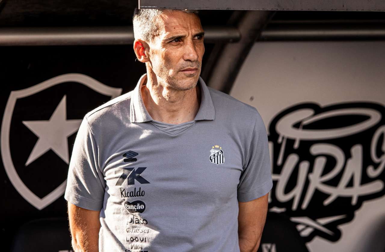 Imagem da noticia Vojvoda valoriza empate do Santos e comenta sobre o retorno de Neymar