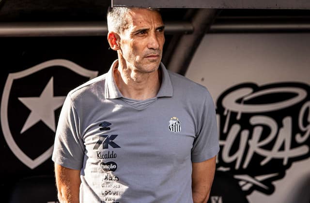 Vojvoda valoriza empate do Santos e comenta sobre o retorno de Neymar Vojvoda valoriza empate do Santos e comenta sobre o retorno de Neymar
