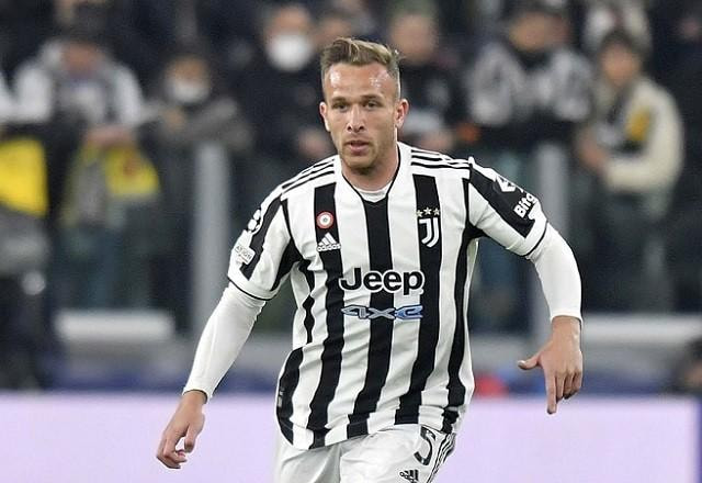 Imagem da noticia Massimiliano Allegri, técnico da Juventus, sobre volante Arthur: "Está morto"