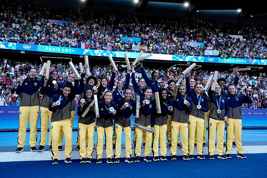 Imagem da noticia Brasil termina Olimpíada com sua segunda melhor campanha da história em medalhas