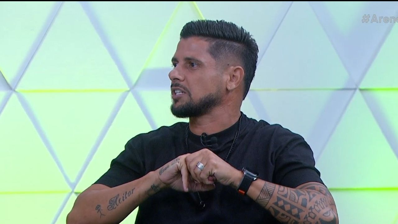 Imagem da noticia Cicinho revela sumiço de R$ 1,5 milhão em transferência do São Paulo para o Real Madrid