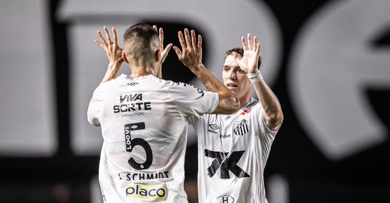 Imagem da noticia Brazão defende pênalti no fim e garante empate do Santos na Copa do Brasil