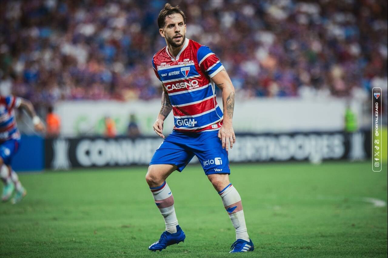 Imagem da noticia Brilhando no Fortaleza, Lucas Sasha é o líder em desarmes no Brasileirão