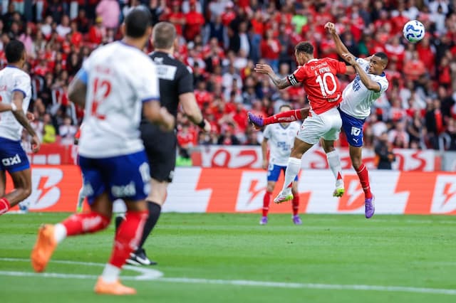Internacional cede o empate no fim e se complica no Brasileiro Internacional cede o empate no fim e se complica no Brasileiro