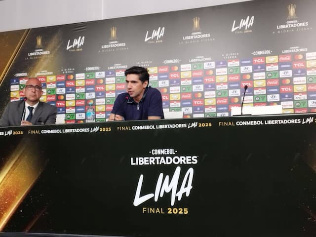 Abel vê resultado justo na final da Libertadores: "Flamengo foi melhor" Abel vê resultado justo na final da Libertadores: "Flamengo foi melhor"